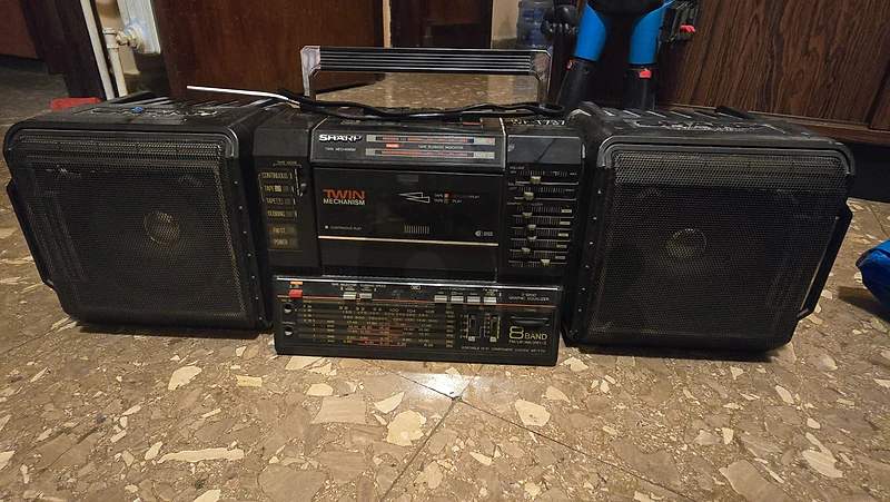 Vintage Sharp WF-773 Twin Tape Boombox