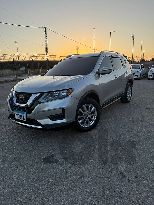 NISSAN ROUG