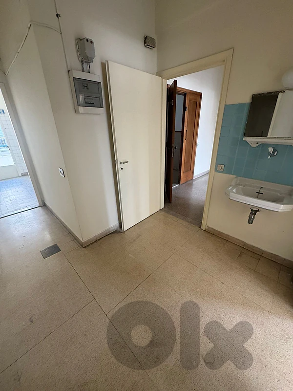 apartment For rent in achrafieh