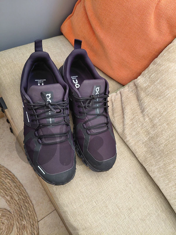 shoes on cloud