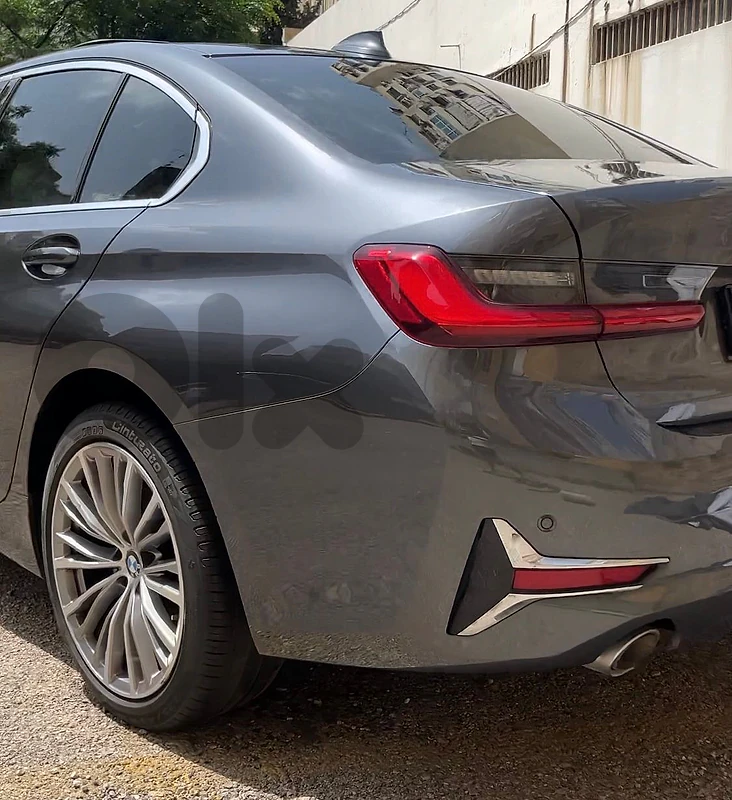 BMW G20 2019 320i مضروبة اجنبية