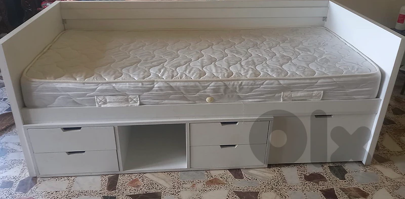 تخت مفرد