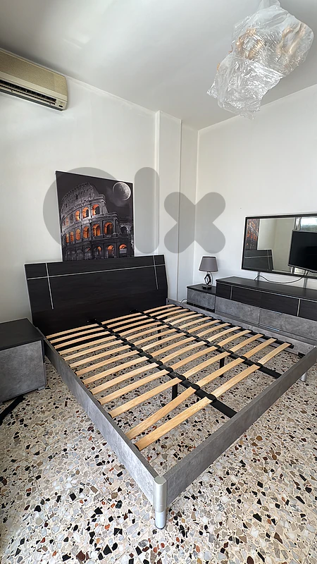 Full bedroom barely used