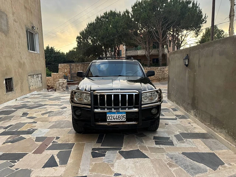 Jeep Cherokee 2005 v8