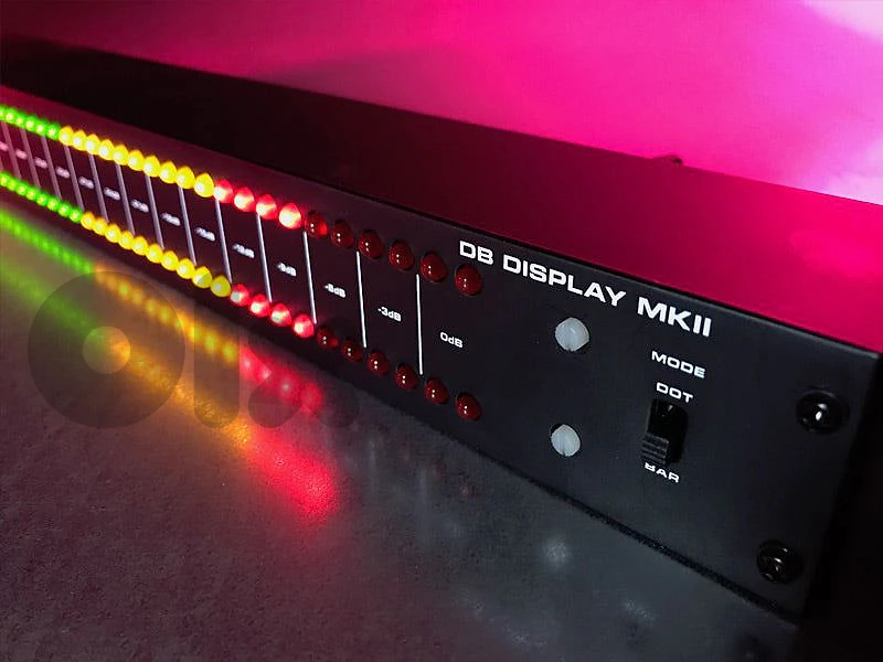 Cassette deck,Equalizer,spectrum analzer, 3  led db VU meter,echo