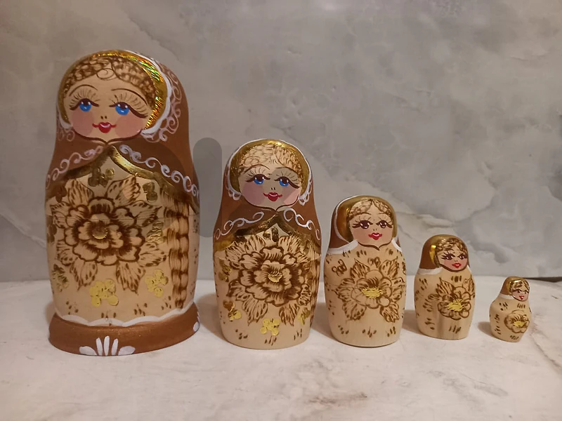 Golden Girl Russian nesting dolls set of 5