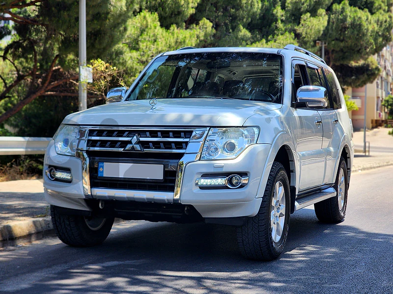 Mitsubishi Pajero 2016 3.5L V6 (Perfect condition)