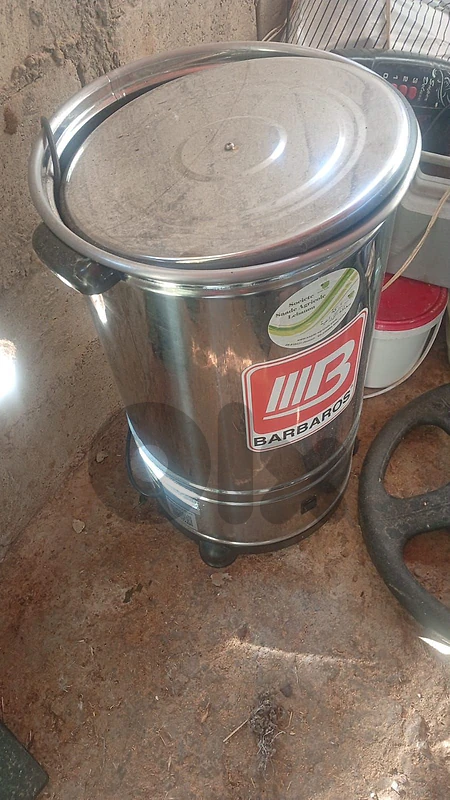 makana bta3mol chanklich w zebdé