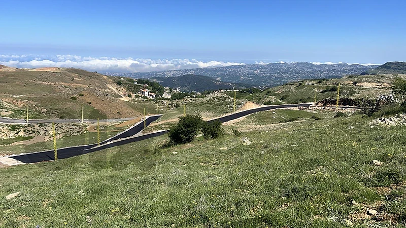 Land for sale in zaarour-أرض للبيع في الزعرور