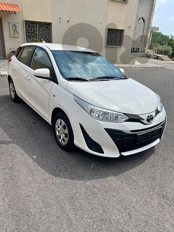 Toyota yaris 2019 hatchback company source low mileage