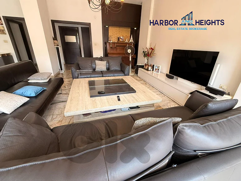 Apartment for Sale in Hamra - شقة للبيع في الحمرا
