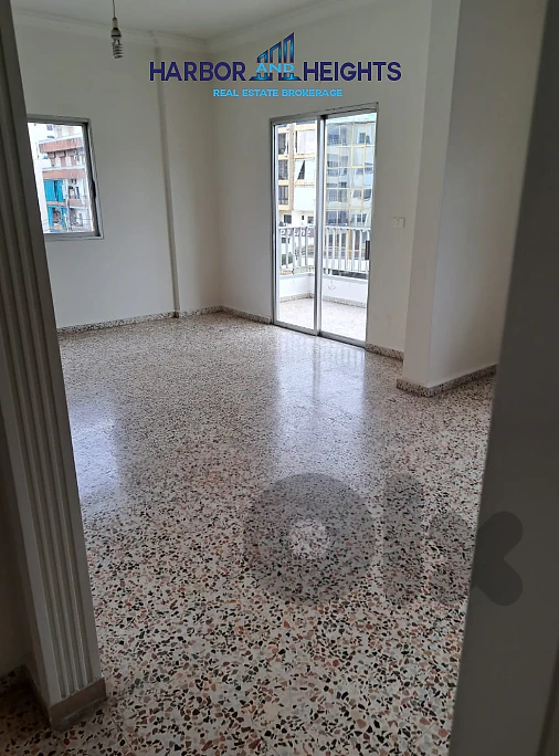 Apartment for Sale in Dekwaneh - شقة للبيع في الدكوانة
