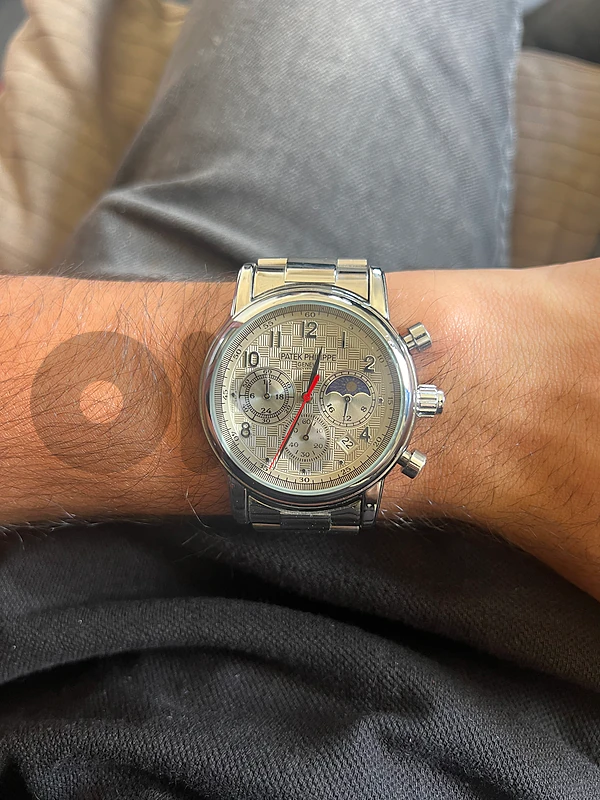 Luxury Patek Philippe Style Quartz Watch – Elegant Design ✨