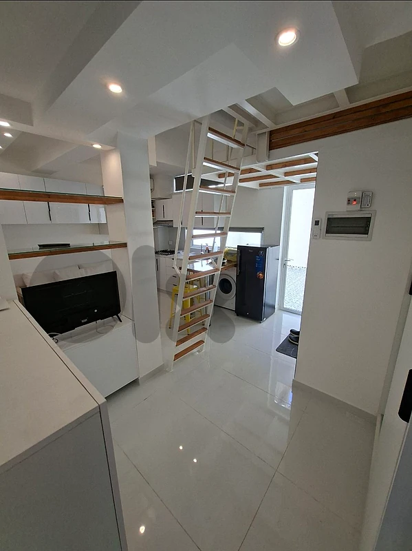 Achrafieh Loft For rent with Garden