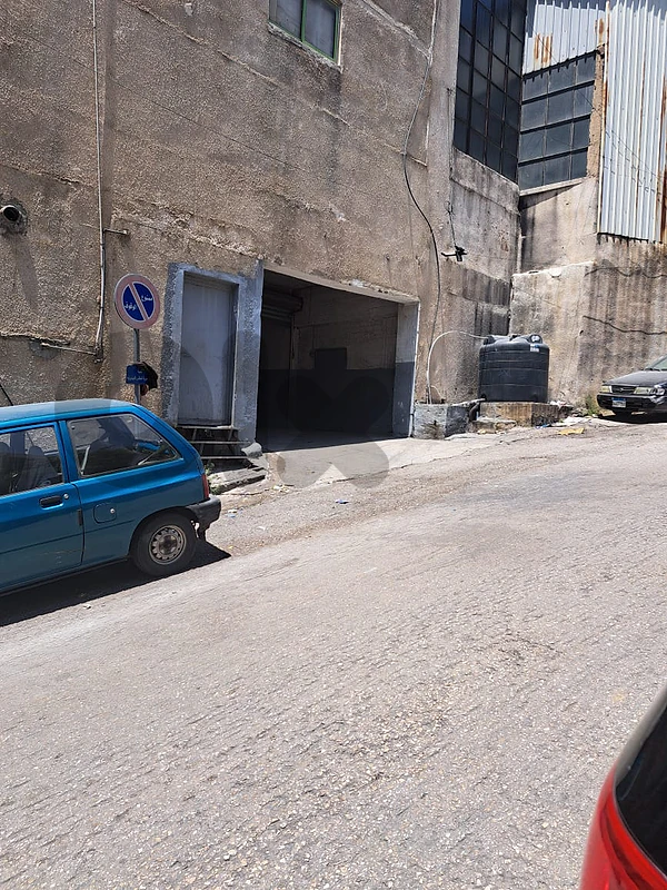1000 m² Warehouse Unit for Sale in Mkalles - $1200/m²