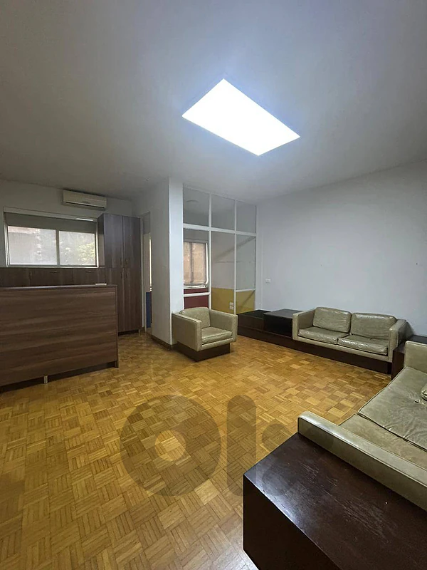 One-bedroom-apartment in Badaro for rent / شقة في بدارو للايجار