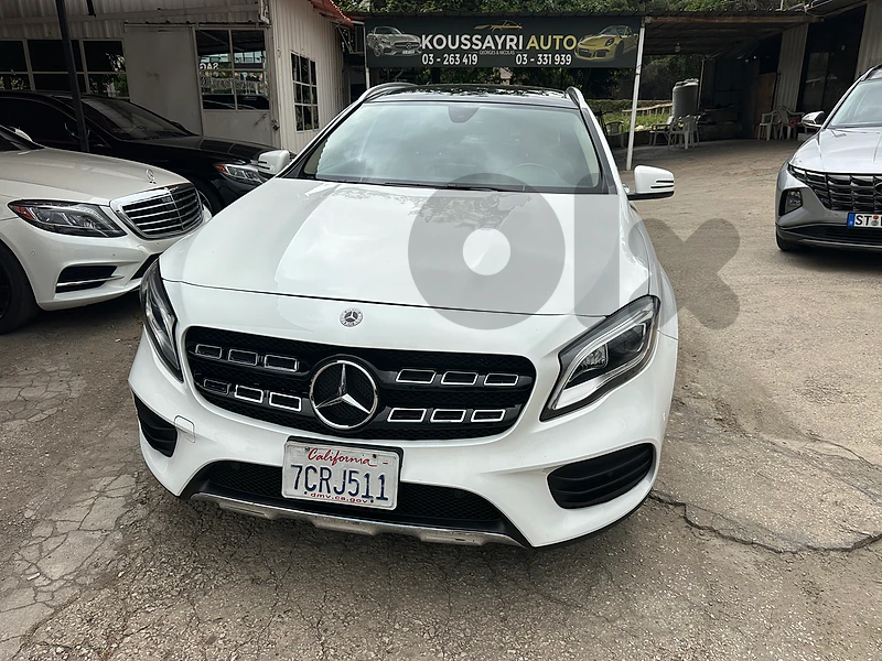 Mercedes-Benz GLA-Class 2019 4 Matic  very claen