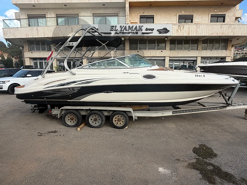 boat sea ray Sundeck 270 year 2004