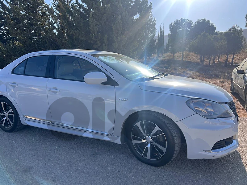 Suzuki Kizashi 2015