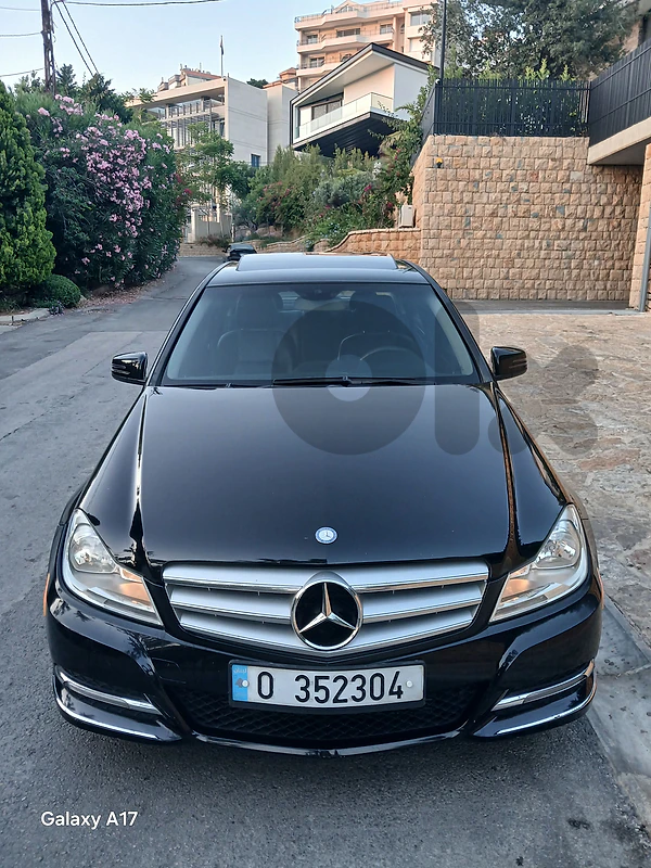 Mercedes C250 clean carfax
