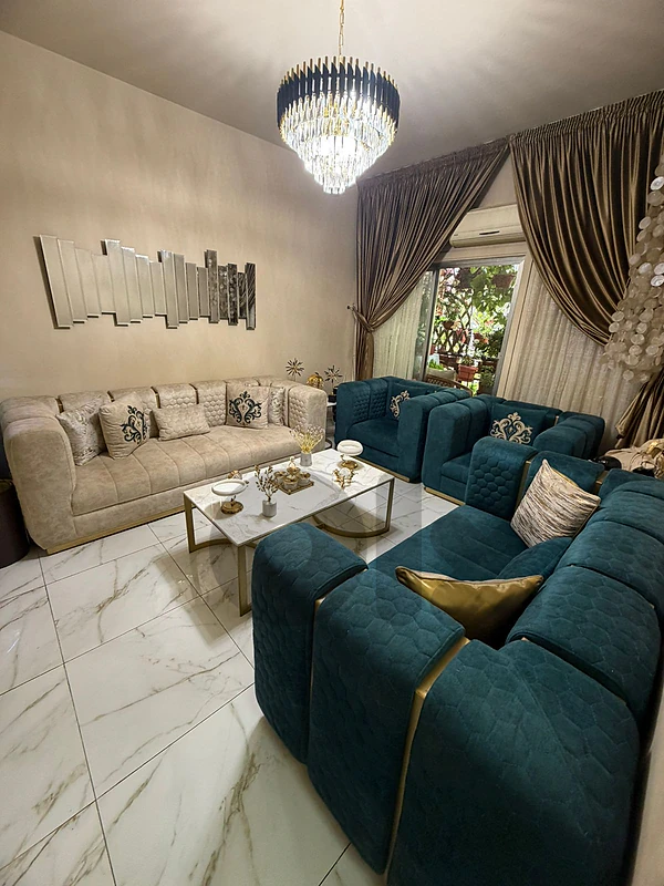 Full living room for sale