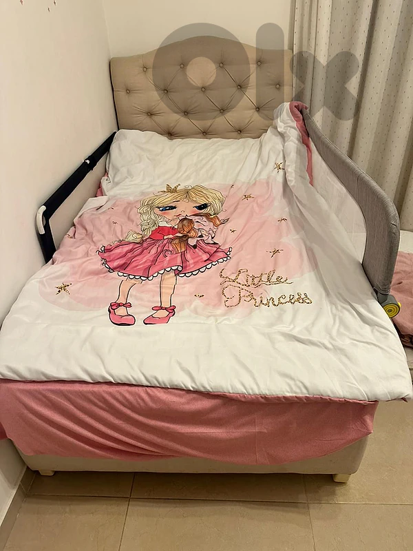 Bed with mattress for sale - used