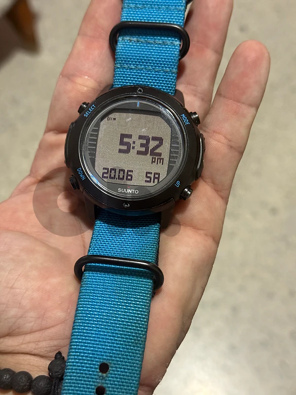 SUUNTO D6i NOVO BLACK ZULU