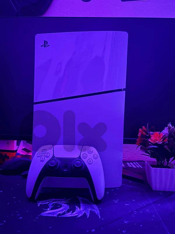 PlayStation 5 Slim 1TB – Like New, Clean & Well Maintained