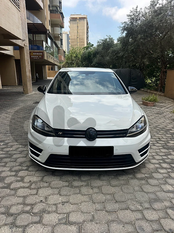 VW Golf R MK7 2016 white