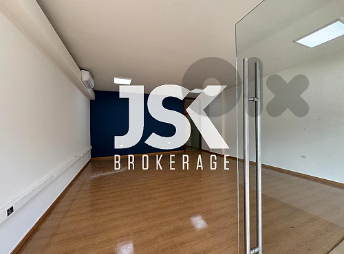 L21655 Shop in A Prime Location For Sale in Mansourieh