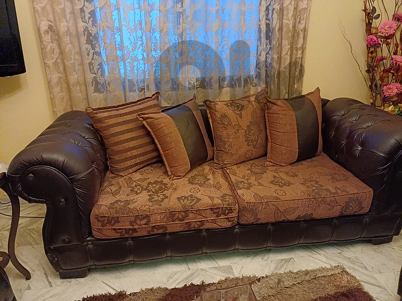 صالون للبيع بحالة جيدة