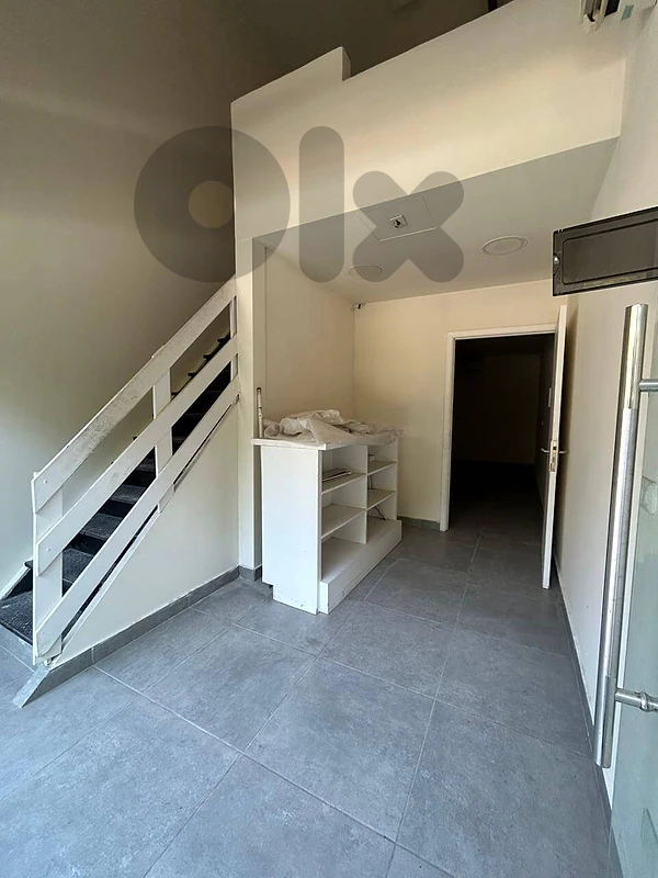 Shop in 2 levels in Horch Tabet for rent/محل تجاري في حرش تابت للايجار