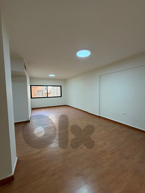 Spacious Office in Saifi Village for Sale