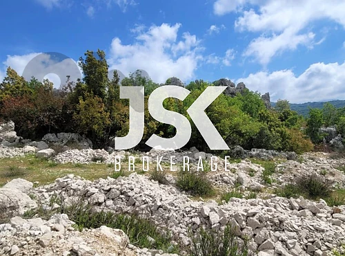 L21669 Land With Mountain View For Sale in Faytroun