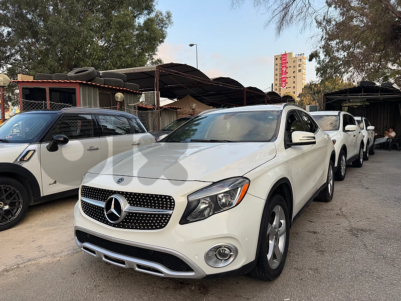 MERCEDES GLA250 2018 4matic, SUPER CLEAN, full options, 81/882165