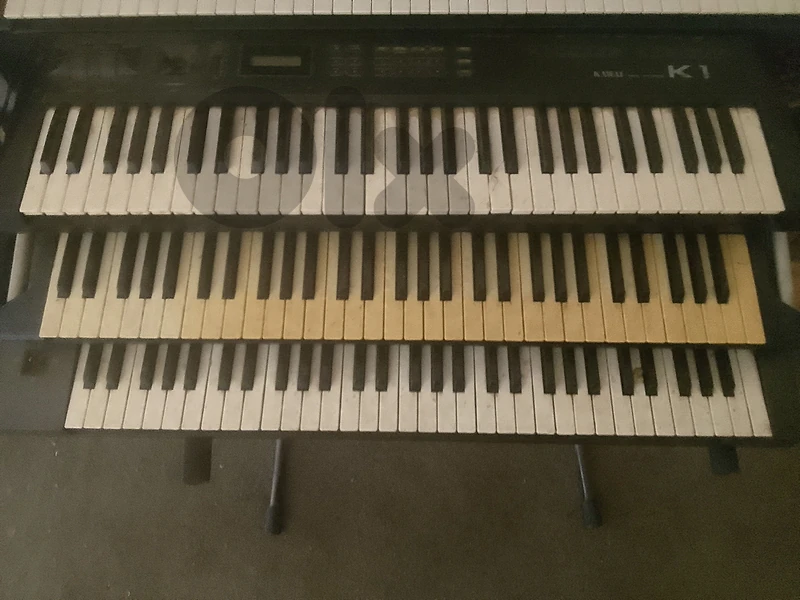 3 Vintage Synths