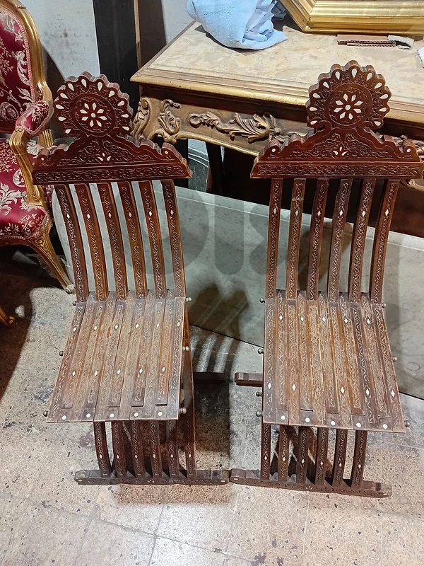كراسي مطعمين صدف