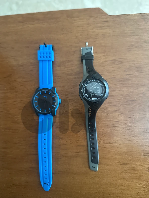 2 smart watches in good condition