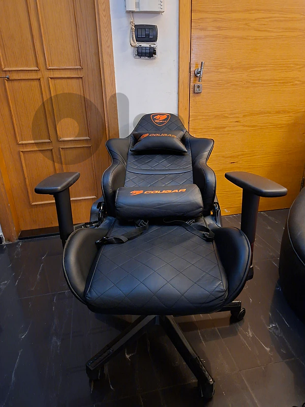 gaming chair