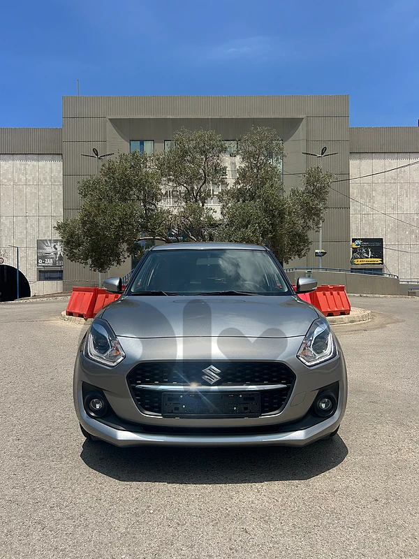 Suzuki Swift GLX 2024 From company source Under Warranty 18000 km