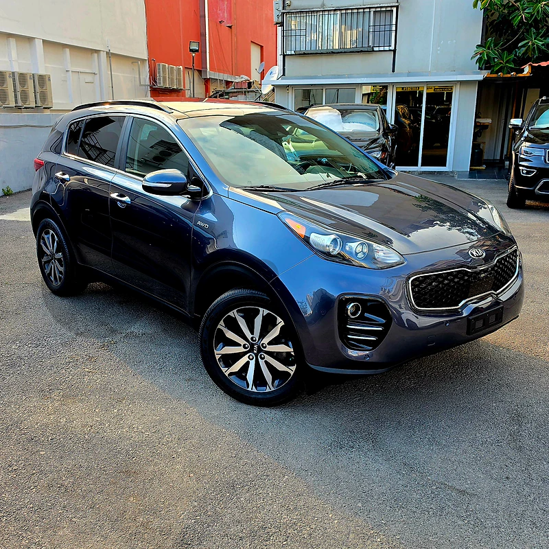 KIA SPORTAGE 2019 EX PLUS 54000 MILES 2.4 AWD MINT CONDITION LUXURY EDITION KIA SPORTAGE 2019 EX PLUS 54000 MILES 2.4 AWD MINT CONDITION LUXURY EDITION