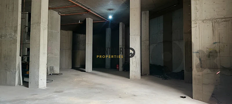 Spacious Warehouse for rent in Mazraat Yachouh Ref#EB127
