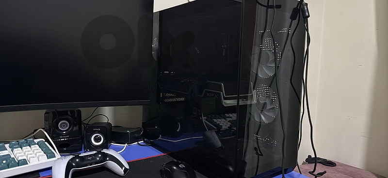 pc and monitor