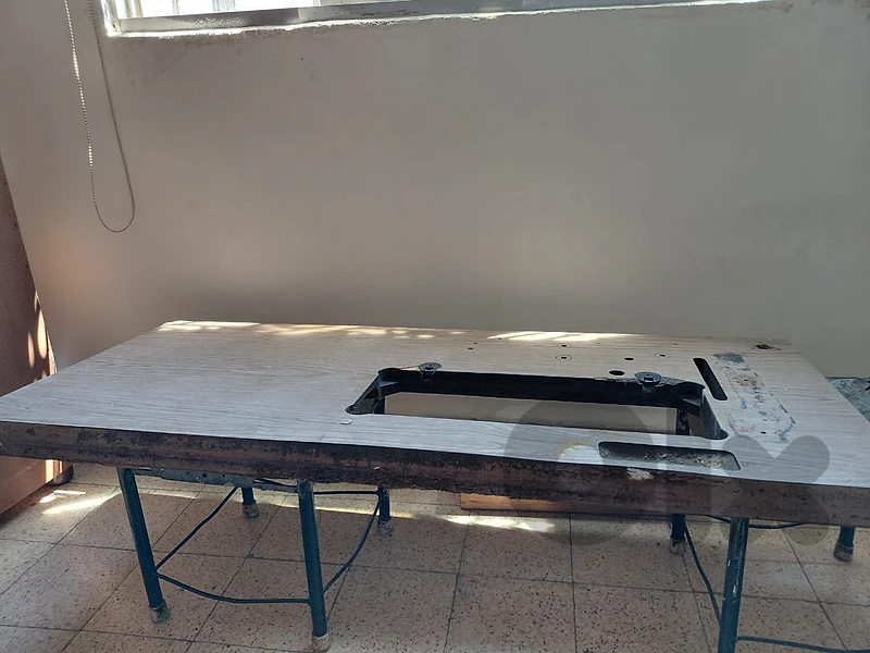 sewing machine