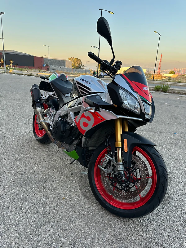 aprilia tuono Factory 1100cc 2017