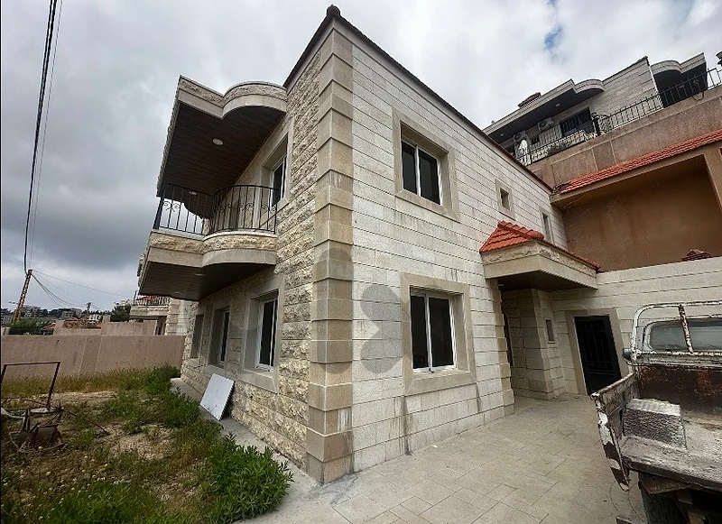 Villa for Sale in Sawfar / Aley - فيلا للبيع في صوفر / عاليه