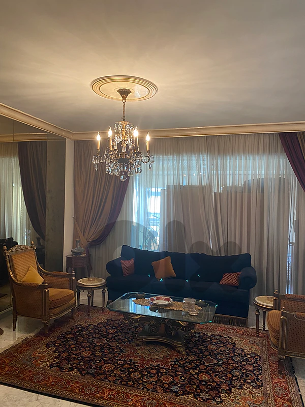 spacious 320 sqm apartment