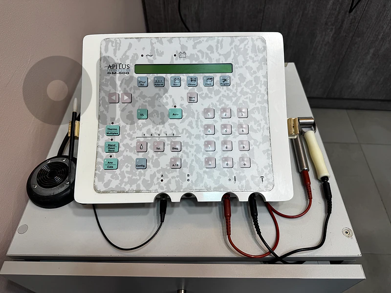 Apilus Senior II SM-500 Professional Electrolysis Hair Removal Machine