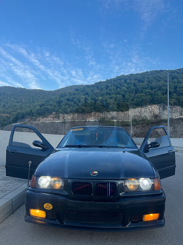 BMW 3-Series 1991 325i manual