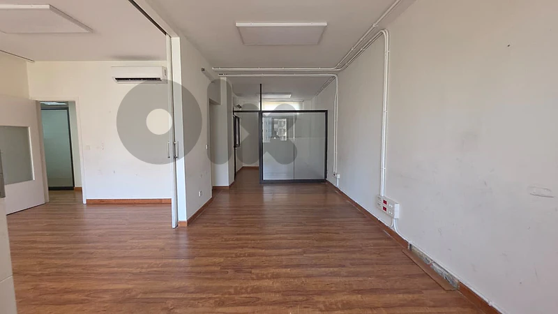 AH-HKL-573 Office for Rent in Achrafieh – Excellent Value Opportunity